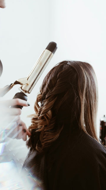 The Ultimate Guide to Choosing the Best Travel Blow Dryer Brush for Your Hair Type