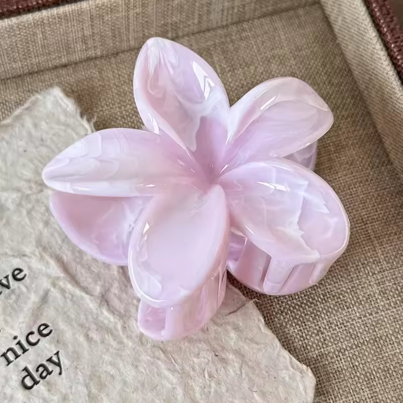 Tyrande Blunt Flower Hair Claws, Large Crab Barrette Hairpins