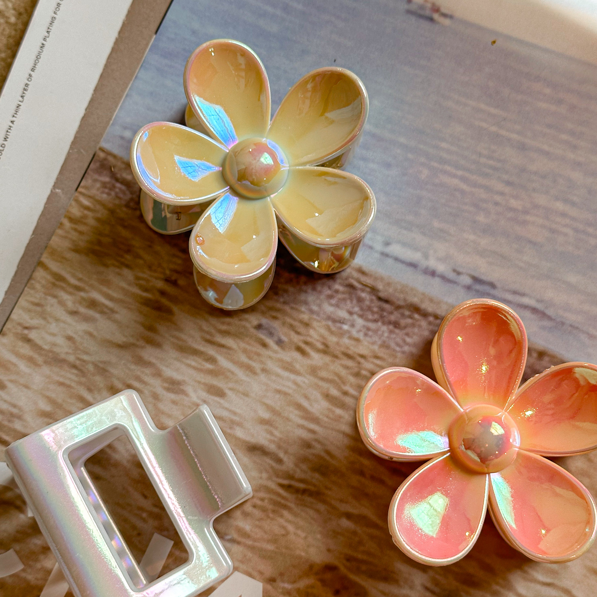 Iridescent Claw Clips | Flower & Square
